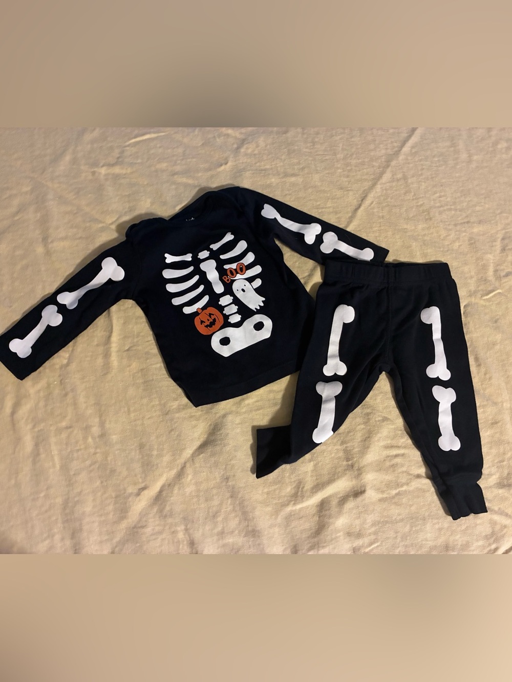 Carter’s 6-9 months Baby Halloween Skeleton Outfit